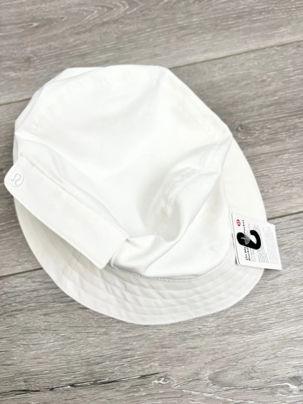 Lululemon | On My Level Bucket Hat with Pocket White NWT - Unisex M/L - Picture 4 of 8